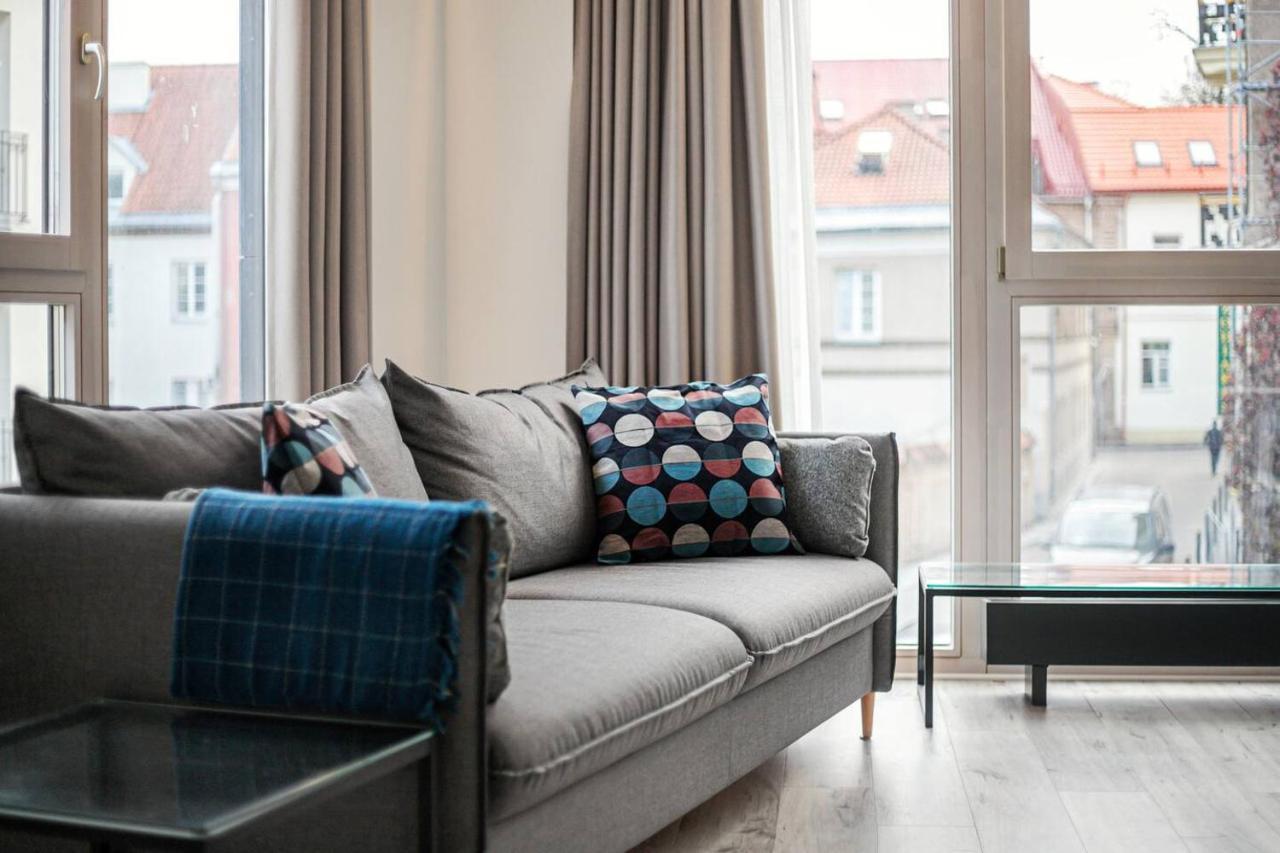 Happy Inn Vip, Self Check-In-24X7, A-C, Parking-In-The-Underground-Garage VNO Exterior foto
