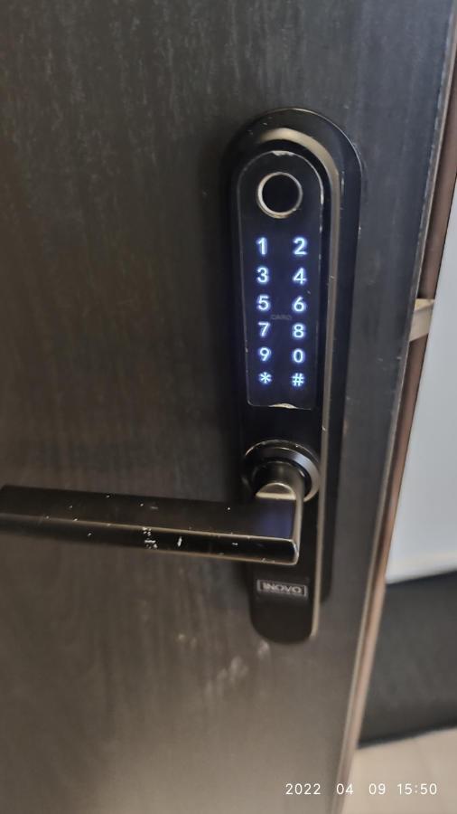 Happy Inn Vip, Self Check-In-24X7, A-C, Parking-In-The-Underground-Garage VNO Exterior foto